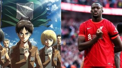 لاعب كرة قدم يحتفل بالهدف بأسلوب الأنمي